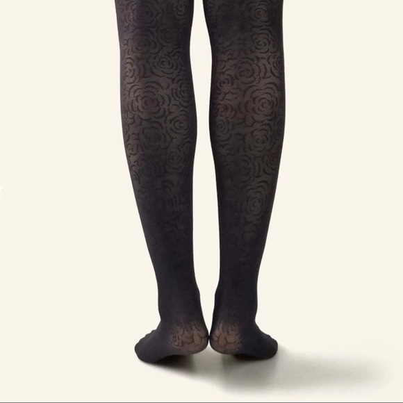 Beautiful Flower Pattern Mesh Tight - Picture 4 of 4